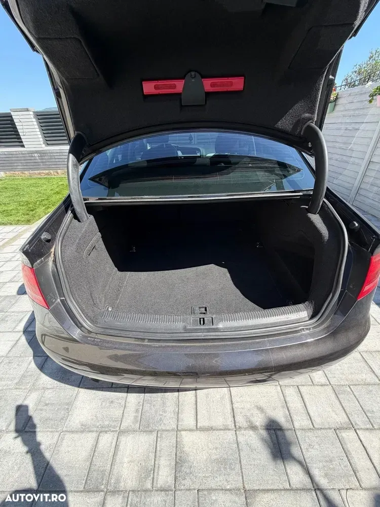Audi A4 Limuzina B8 2.0 TDI B8 — imagine 6