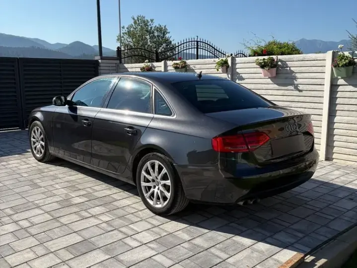 Audi A4 Limuzina B8 2.0 TDI B8