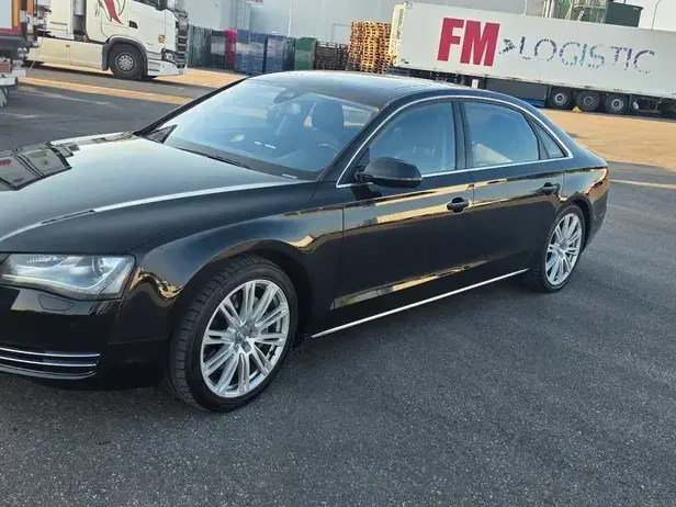 Audi A8 D4