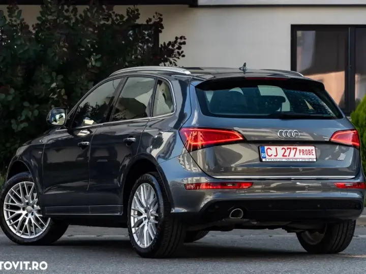 Audi Q5 8R 2.0 TDI Quattro S tronic Sport