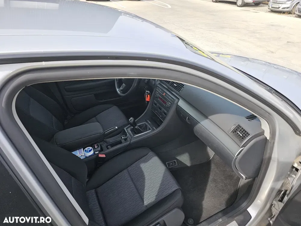 Audi A4 Limuzina B7 2.0 — imagine 5
