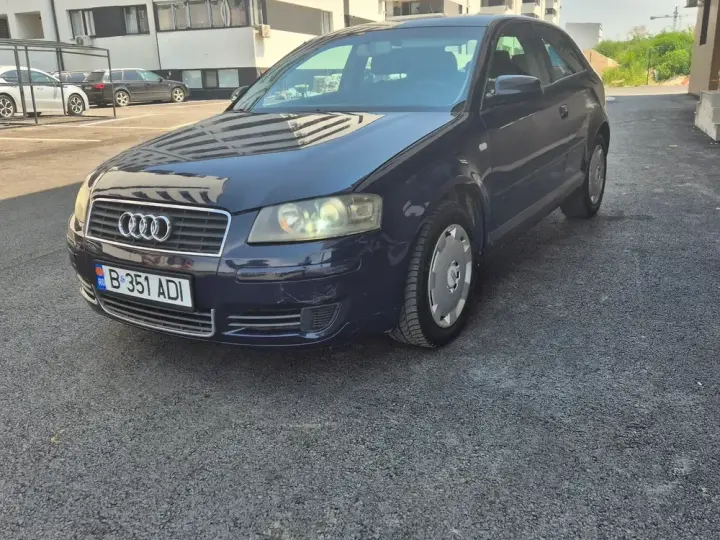 Audi A3 3-portiere 8P 2.0 TDI Ambition