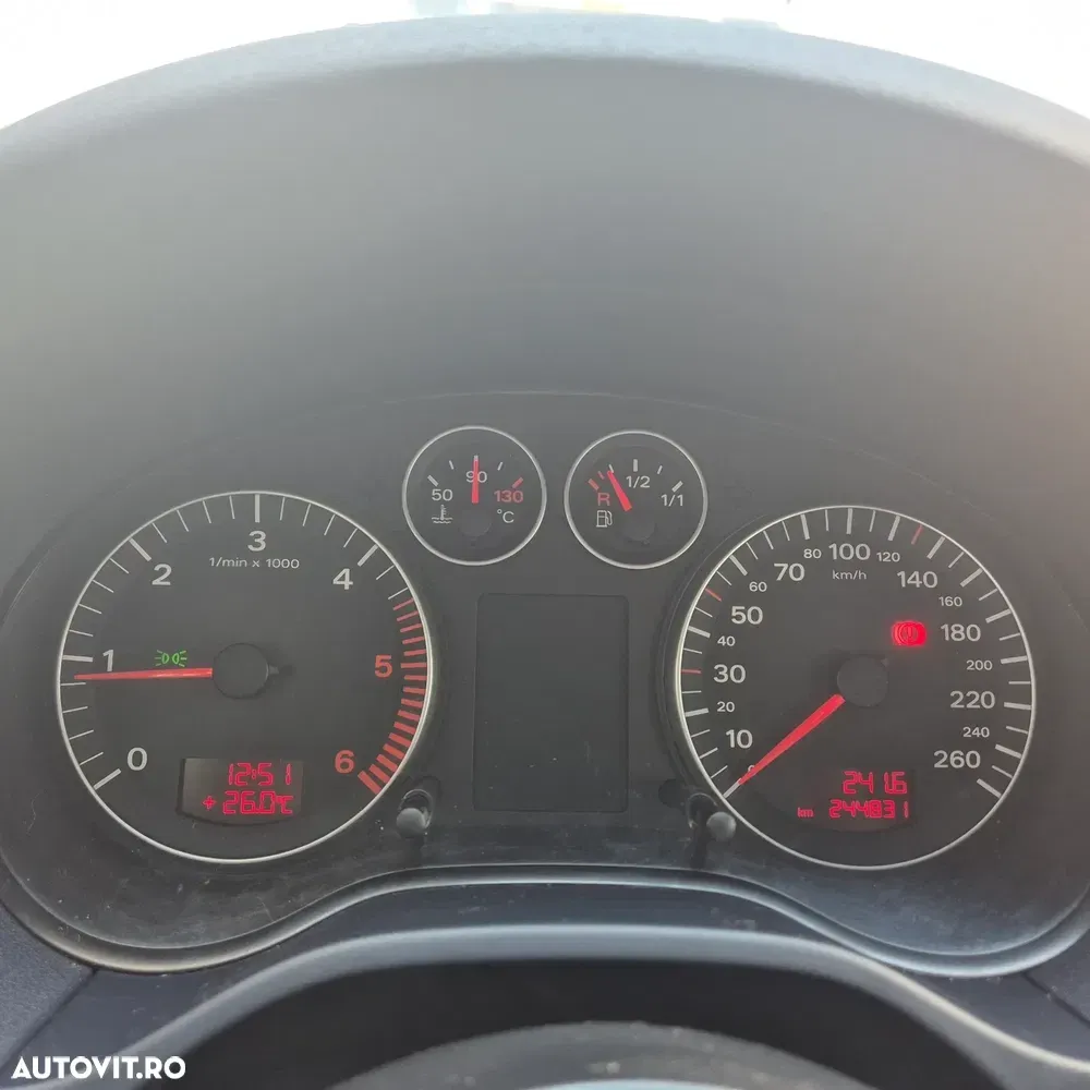 Audi A3 3-portiere 8P 2.0 TDI Ambition — imagine 5