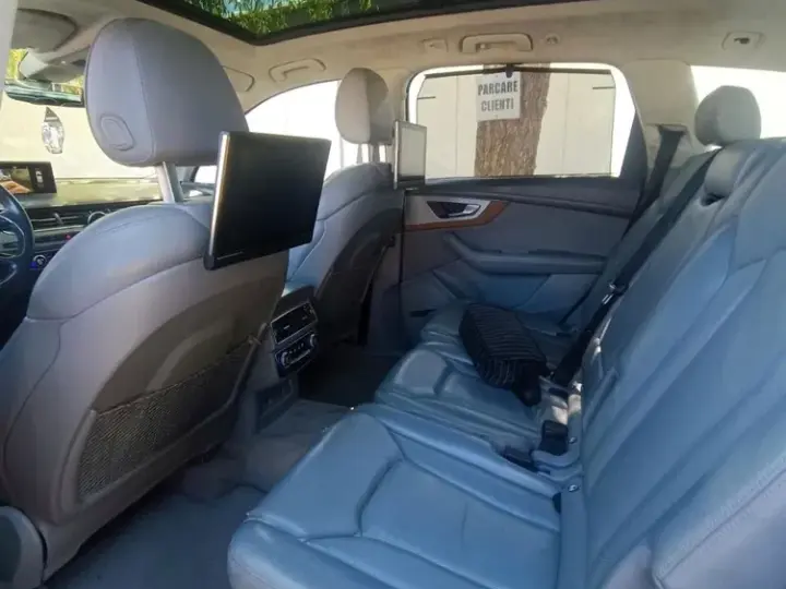 Audi Q7 4M