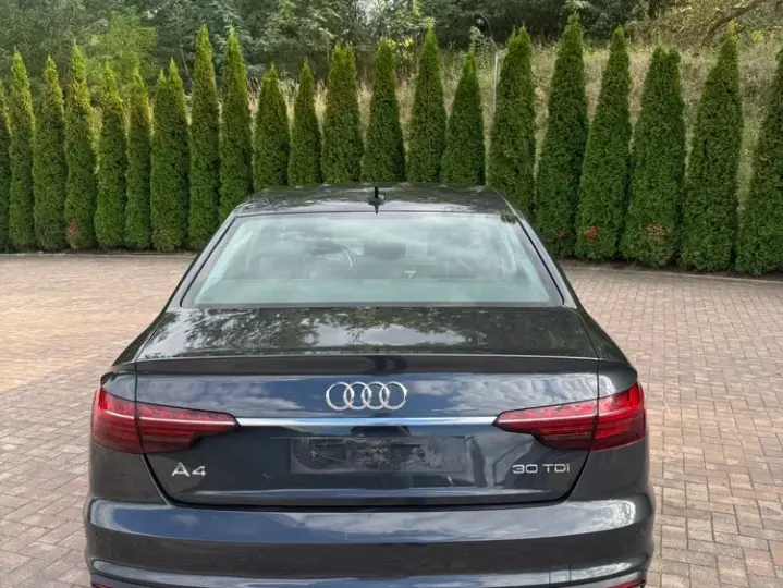 Audi A4 Limuzina B9 30 TDI S tronic MHEV S Line