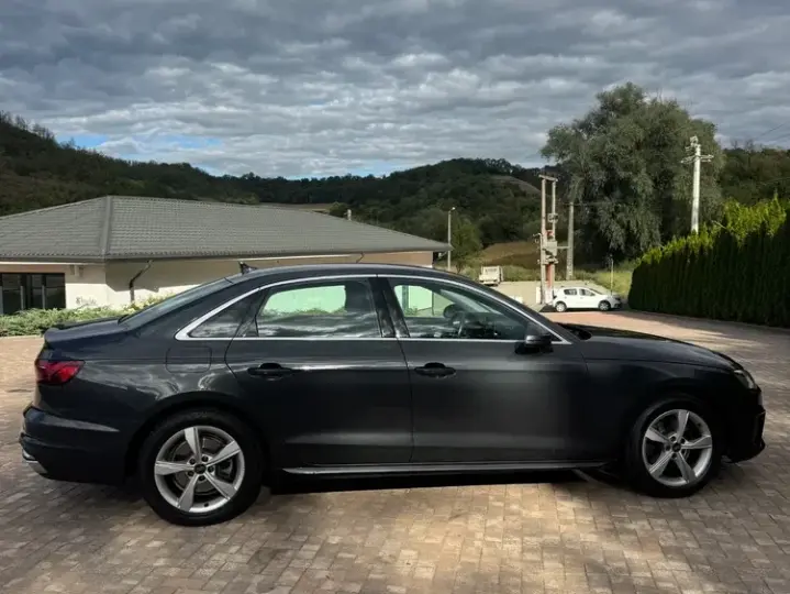 Audi A4 Limuzina B9 30 TDI S tronic MHEV S Line