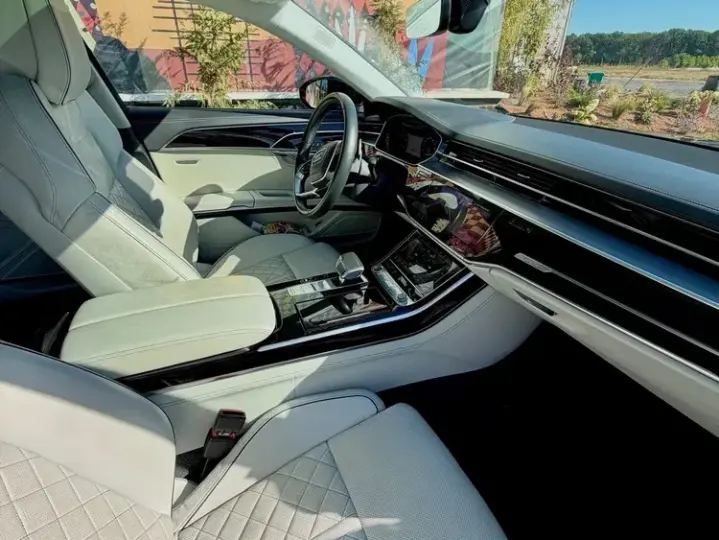 Audi A8 D5 L 50 TDI quattro tiptronic