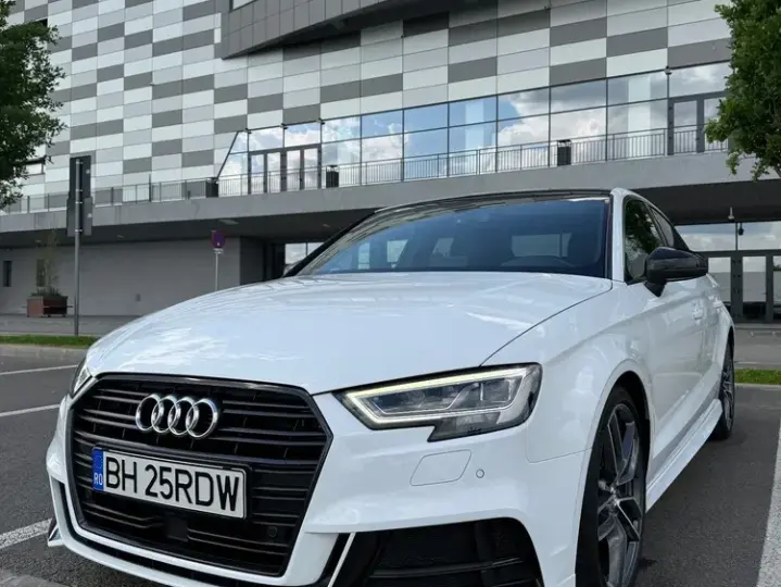 Audi A3 Limuzina 8V 2.0 TDI S tronic S line Sportpaket