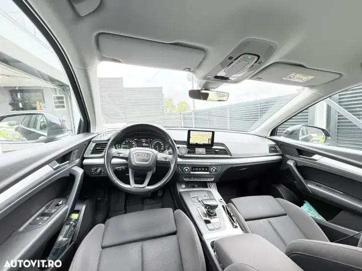 Audi Q5 FY 50 TFSI e quattro S tronic PHEV Basic