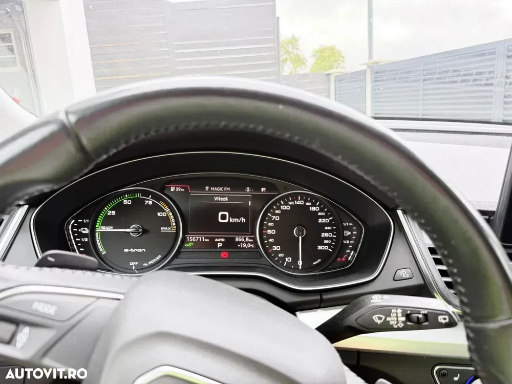Audi Q5 FY 50 TFSI e quattro S tronic PHEV Basic — imagine 4