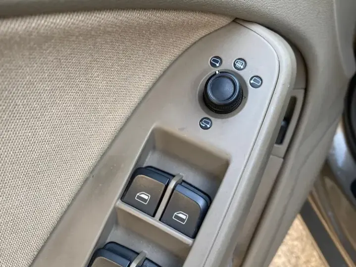 Audi A4 Limuzina B8 1.8 TFSI