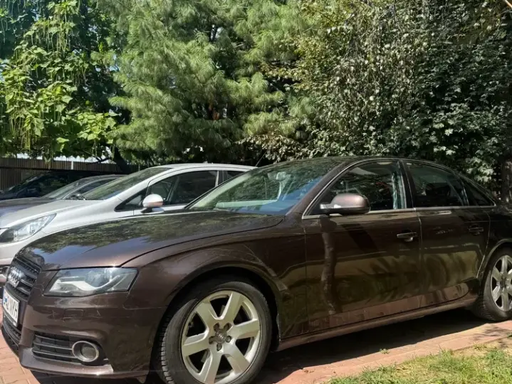 Audi A4 Limuzina B8 2.0 TDI B8 Quattro