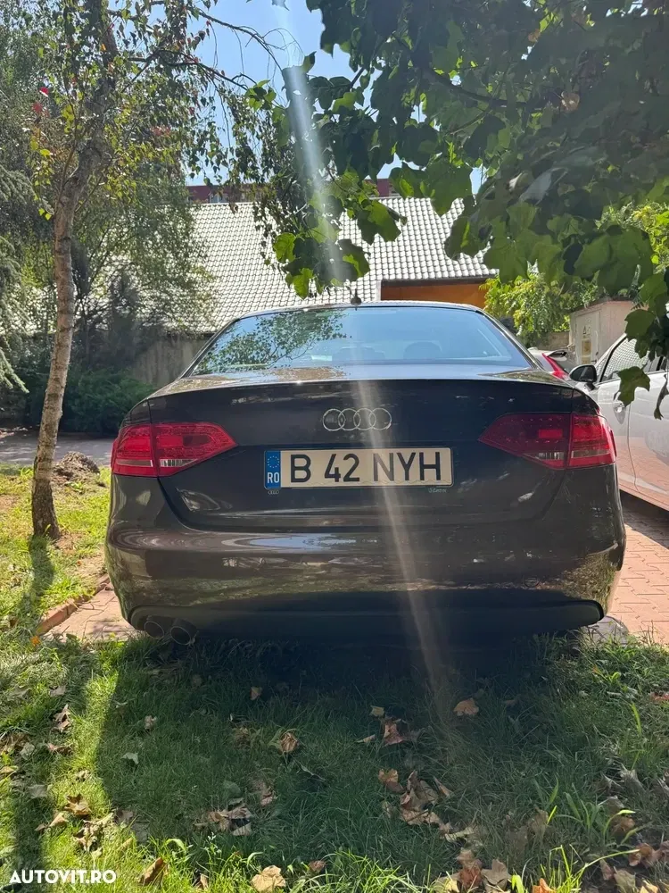Audi A4 Limuzina B8 2.0 TDI B8 Quattro — imagine 2