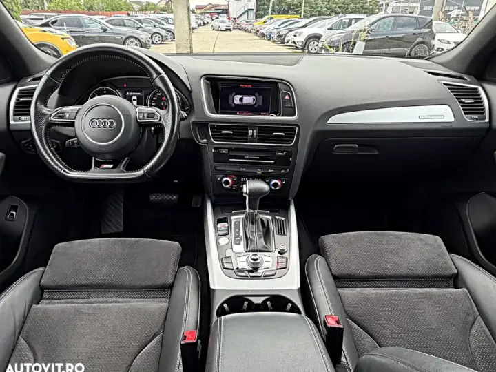 Audi Q5 8R 2.0 TDI Quattro S tronic