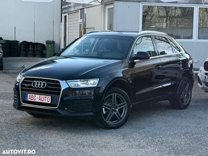 Audi Q3 F3