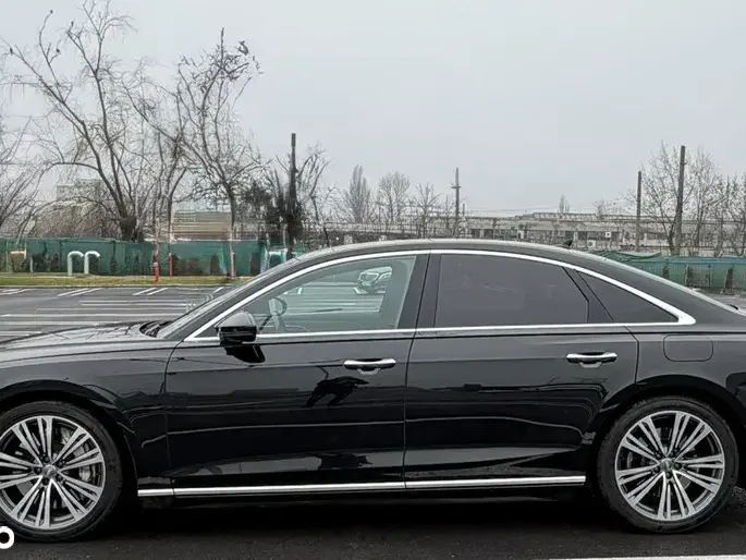 Audi A8 D5 60 TFSI e quattro tiptronic