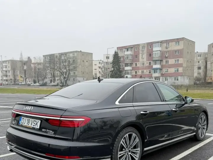 Audi A8 D5 60 TFSI e quattro tiptronic
