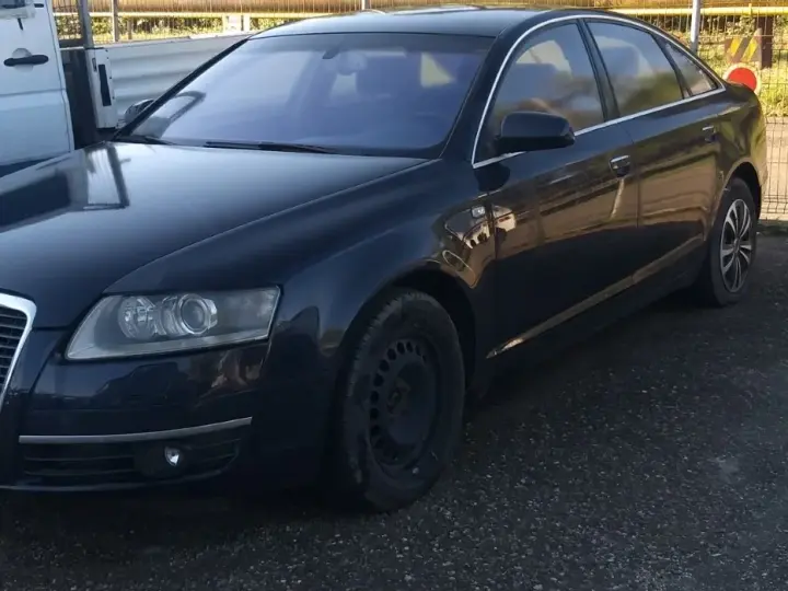 Audi A6 2.4 multitronic