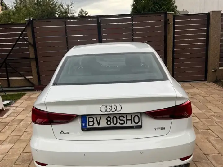 Audi A3 Limuzina 8V 1.0 TFSI S tronic Basic