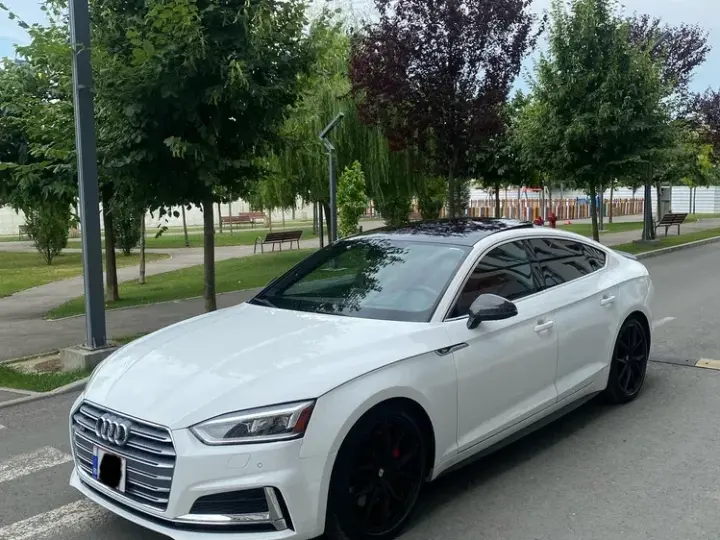 Audi S5 F5