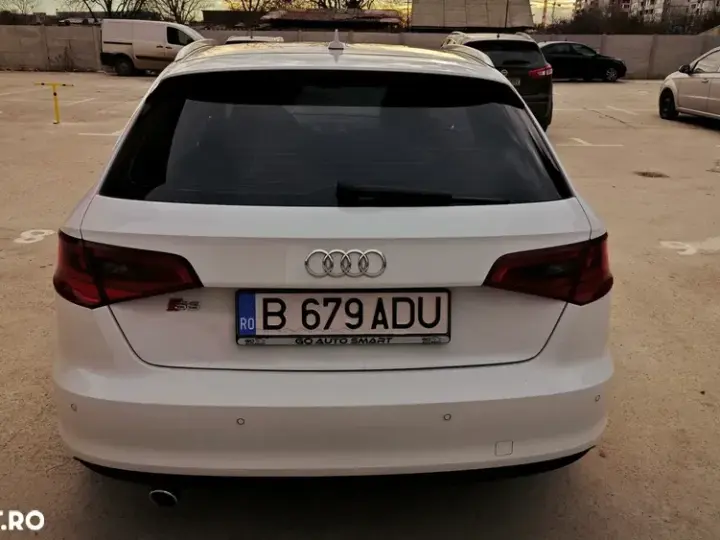 Audi A3 Sportback 8V 1.6 TDI S line Sportpaket