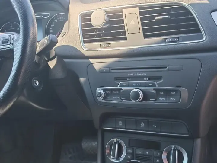 Audi Q3 8U