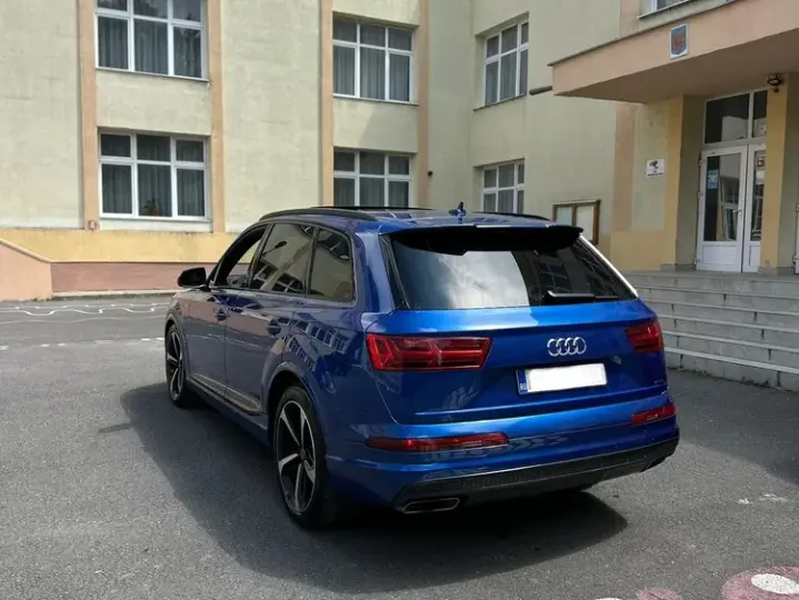 Audi Q7 4M