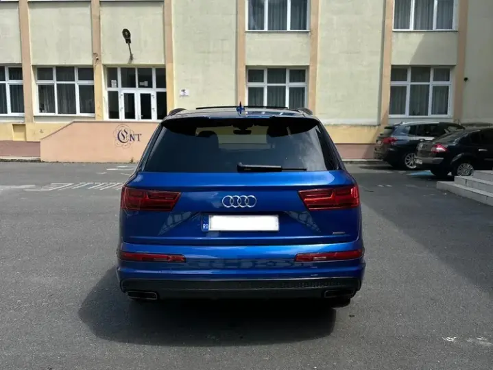 Audi Q7 4M