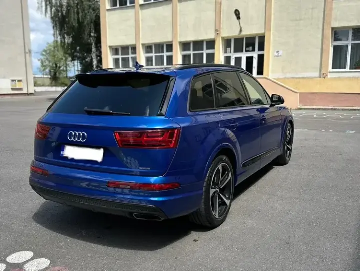 Audi Q7 4M