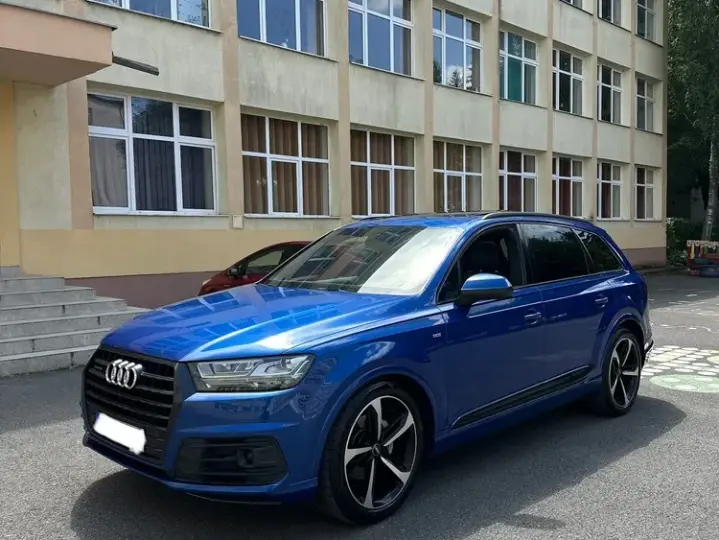 Audi Q7 4M