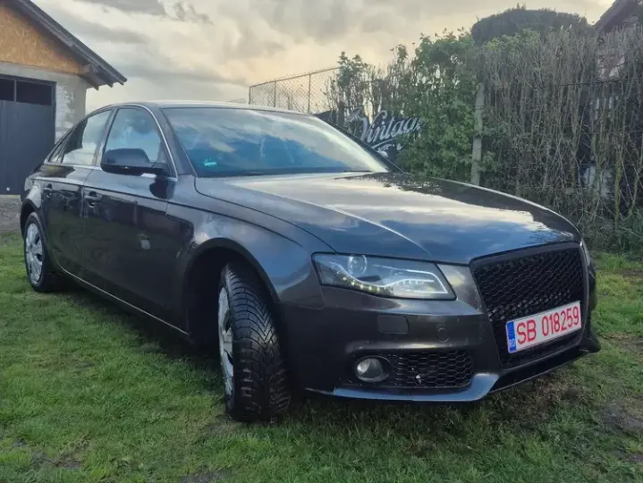 Audi A4 Limuzina