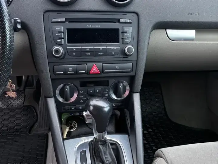 Audi A3 Sportback 8P 1.8 TFSI S tronic Attraction