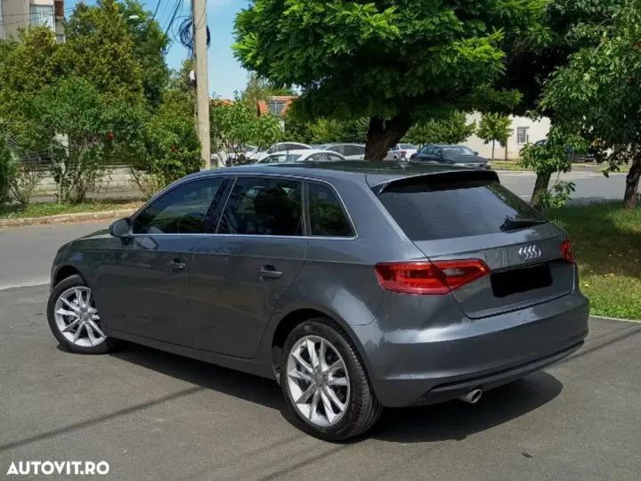 Audi A3 Sportback 1.6 TDI clean Attraction