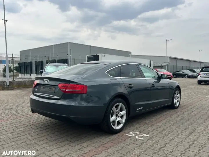 Audi A5 Coupé 8T 2.0 TDI
