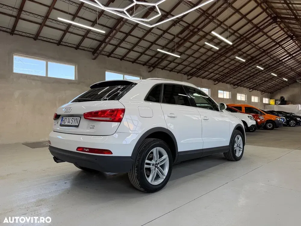 Audi Q3 2.0 TDI Quattro S tronic — imagine 4