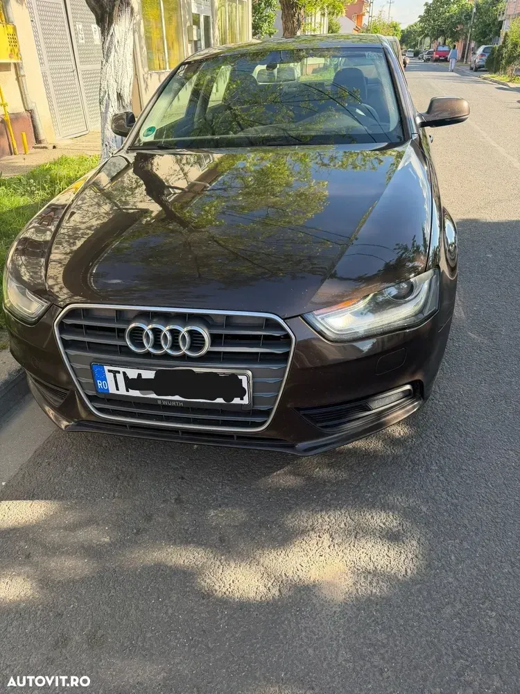 Audi A4 Limuzina B8 2.0 TDI — imagine 4