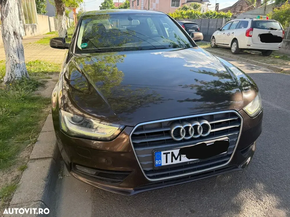 Audi A4 Limuzina B8 2.0 TDI — imagine 6