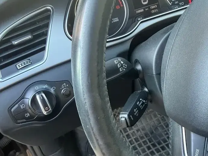 Audi A4 Limuzina B8 2.0 TDI
