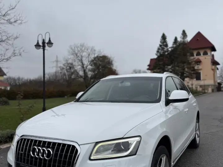 Audi Q5 8R 2.0 TDI Quattro S tronic