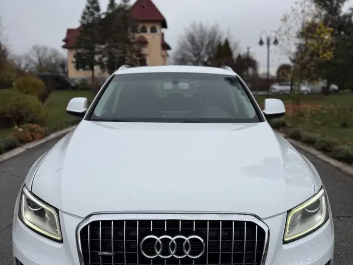 Audi Q5 8R 2.0 TDI Quattro S tronic