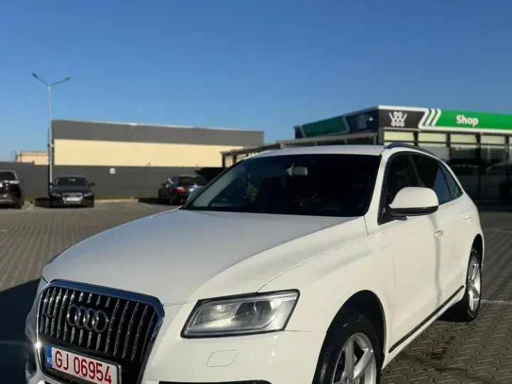 Audi Q5 8R 2.0 TDI Quattro S tronic