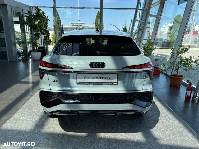 Audi Q3 1.5 35 TFSI S tronic MHEV S Line — imagine 3