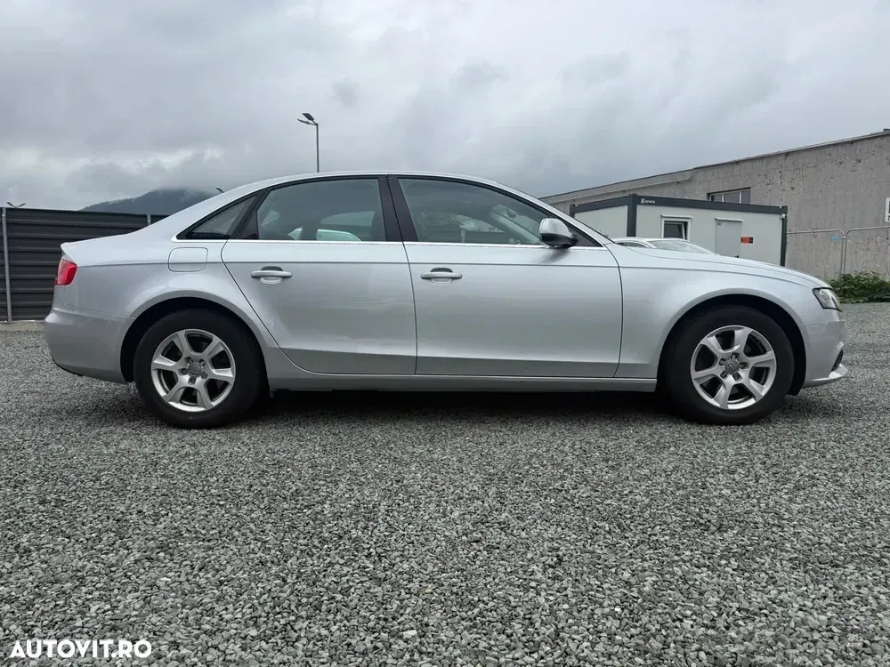 Audi A4 Limuzina B8 2.0 TDI DPF Ambiente — imagine 4