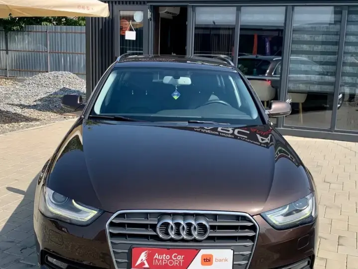 Audi A4 Avant B8 2.0 TDI DPF Attraction