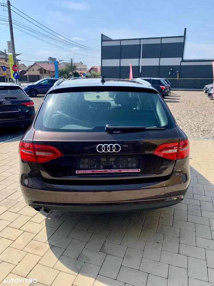 Audi A4 Avant B8 2.0 TDI DPF Attraction — imagine 3