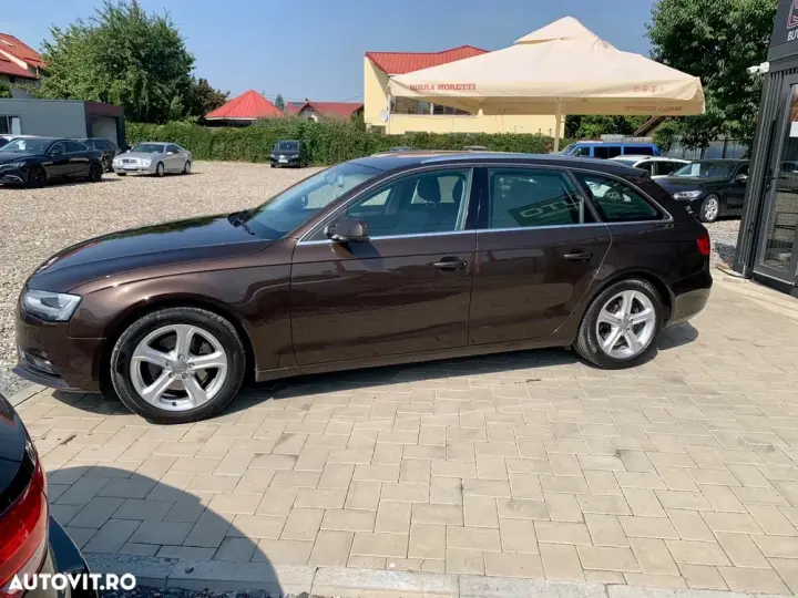 Audi A4 Avant B8 2.0 TDI DPF Attraction