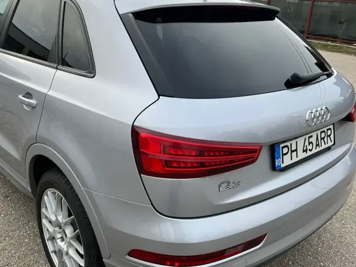 Audi Q3 8U