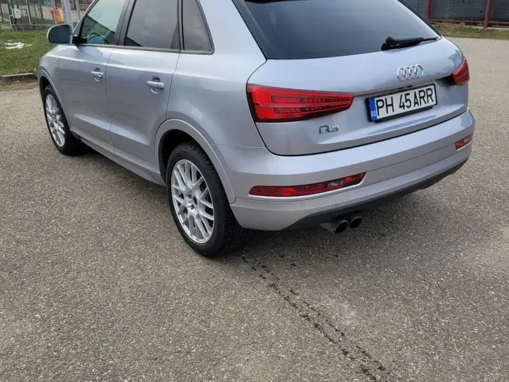 Audi Q3 8U