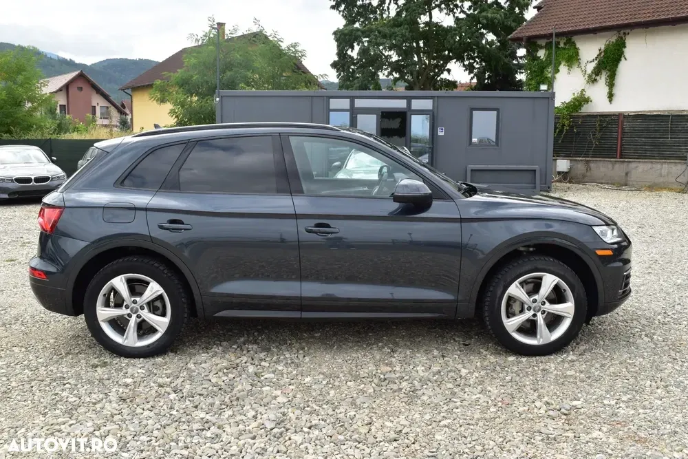 Audi Q5 FY 2.0 TFSI S tronic Sport — imagine 4