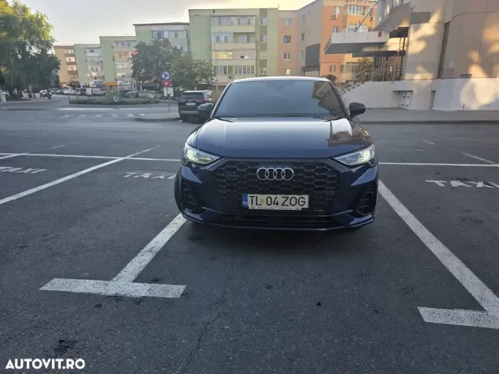 Audi Q3 Sportback F3